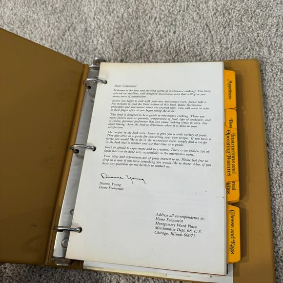 Vintage 1977 Montgomery Ward Adventures in Microwave Cooking Recipe Book Binder - Picture 11 of 16